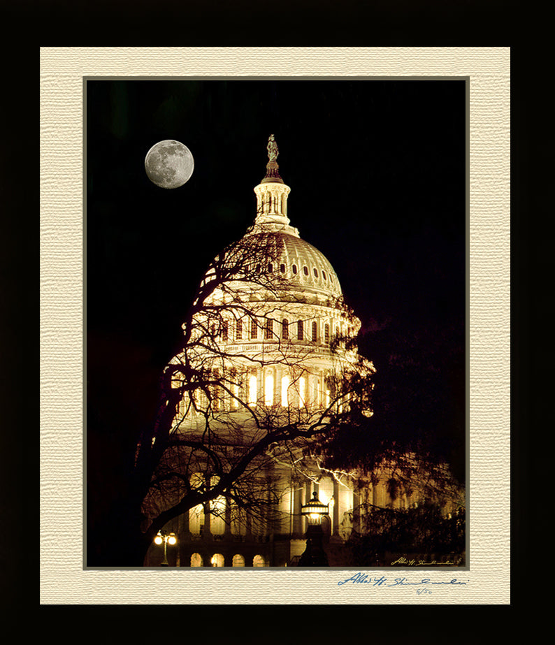 The Moon & the Capitol